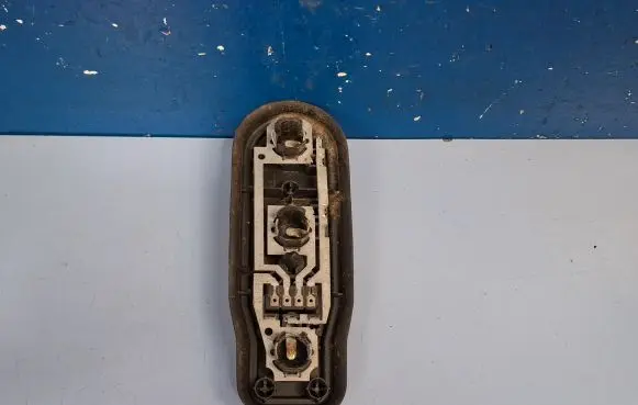 BMW 5 E34 Tail light bulb cover holder 8371324