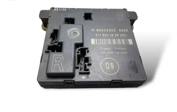 Mercedes-Benz E W211 Door control unit/module 2118201626