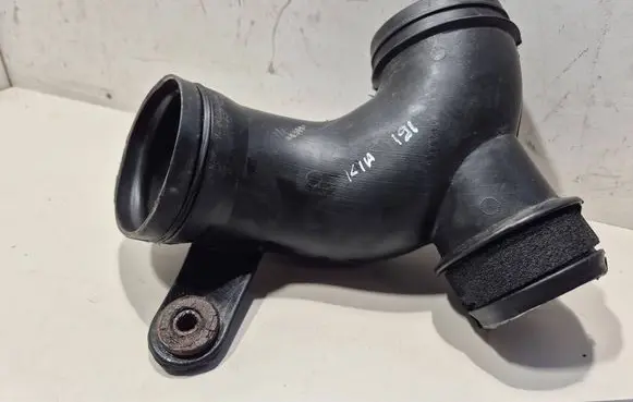 KIA Sportage Air intake hose/pipe 282112E100