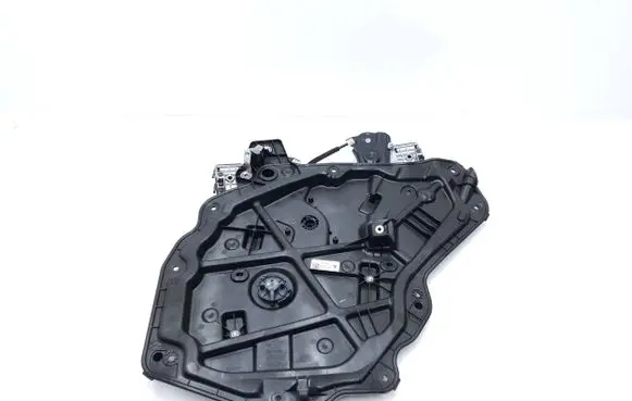 Rear window lifting mechanism without motor