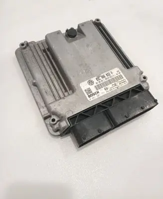 Volkswagen Golf V Engine control unit/module 03C906032P 03C906032C 0261201771
