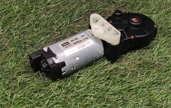 Land Rover Range Rover L322 Seat adjustment motor 821481414 404904 82148141