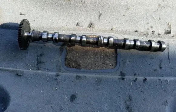 Volvo V70 Camshaft 