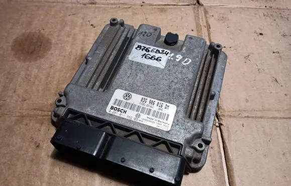 Volkswagen Caddy Engine control unit/module 03G906016DM 1039S06225 0281011882