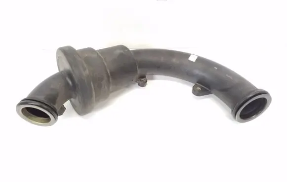 Mercedes-Benz GLA W156 Air intake hose/pipe A6511400387
