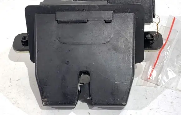 Ford Fiesta Tailgate exterior lock 8A61A442A66AD
