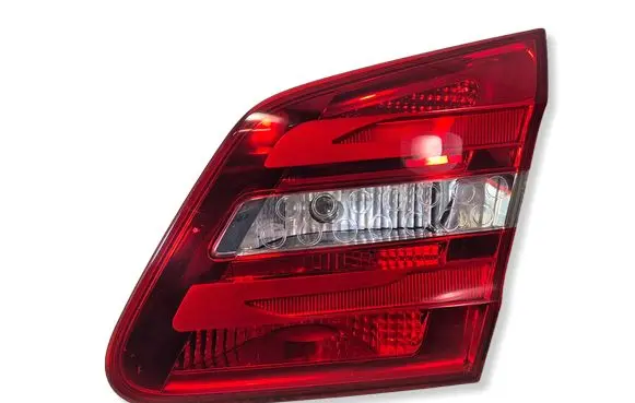 Mercedes-Benz B W246 W242 Tailgate rear/tail lights A2469066400 YAP4018511 607702
