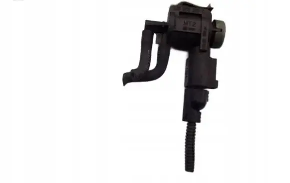 Volkswagen Golf IV Turbo solenoid valve 1J0906283B