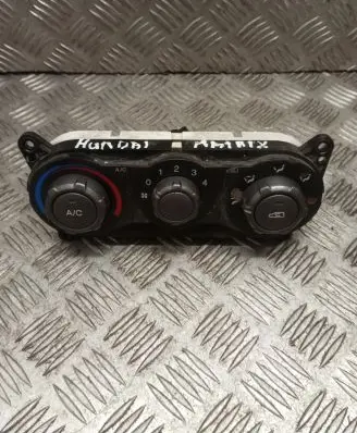 Hyundai Matrix Climate control unit