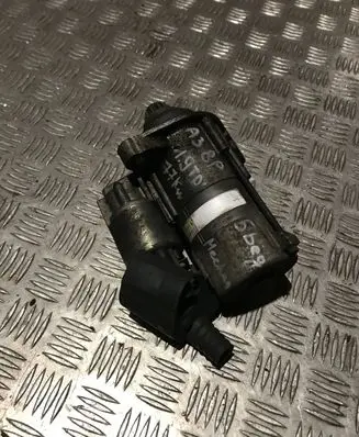 Audi A3 S3 8P Starter motor 02M911023H