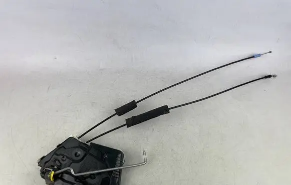 Subaru Outback (BS) Front door lock