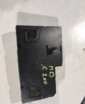 Mercedes-Benz C W204 Fuse module 2319025101 2049005003 2049012602