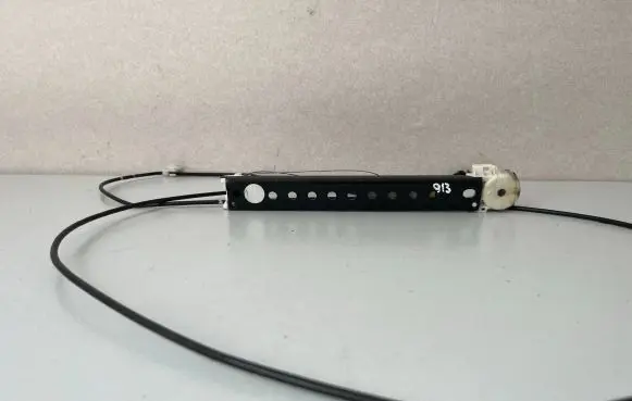 Mercedes-Benz S W221 Seat belt adjustment rail 