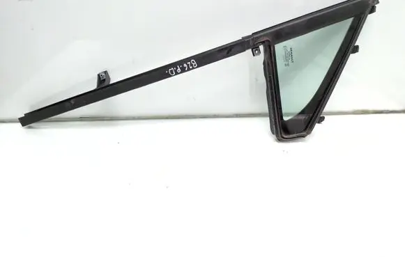 Renault Zoe Front door vent window glass four-door 803303408R 43R000262