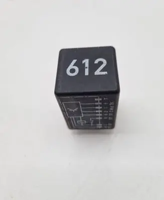 Audi A2 Fuel pump relay 8Z0906383 898994000