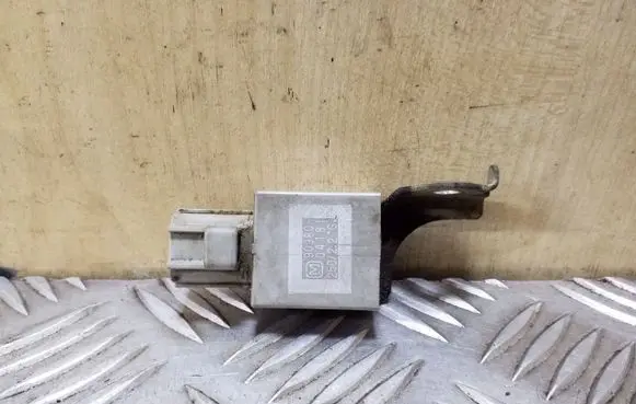 Lexus RX 330 - 350 - 400H Other relay 9098004181