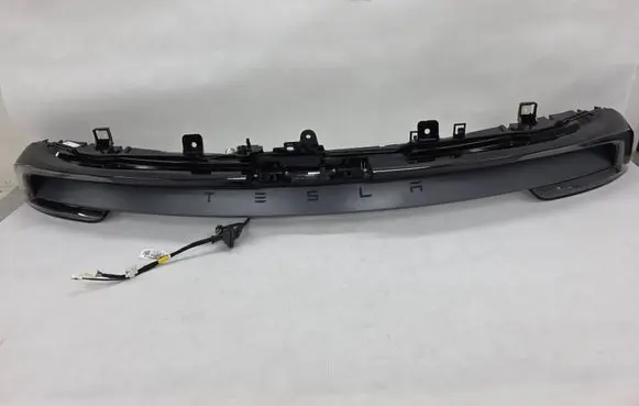 Tesla Model Y Juniper Rear/tail lights 2004604-00-B