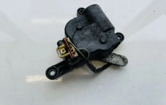 Chrysler 300M Air flap motor/actuator 58024e 984abd