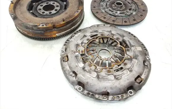 Toyota Avensis T270 Clutch set kit 3465532 3465533