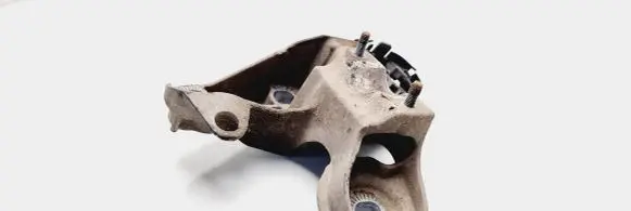 Audi A6 S6 C5 4B Engine mounting bracket 8E0199352D