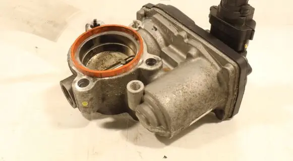 Dacia Sandero Throttle body valve H8201457345