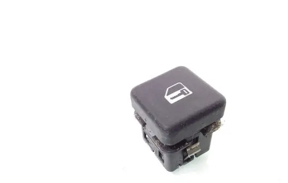 BMW 5 E39 Central locking switch button 8360828