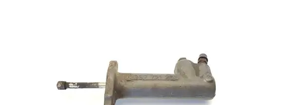 Volkswagen PASSAT B4 Clutch slave cylinder 357721261