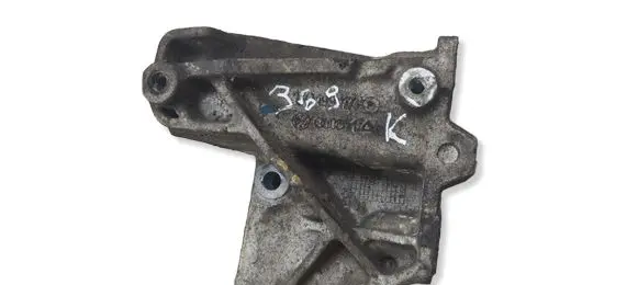 Volkswagen Golf IV Engine mounting bracket 