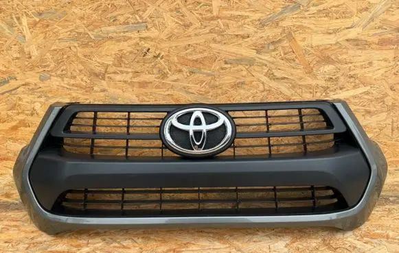 Toyota Hilux VIII Front bumper upper radiator grill 531000KJ80 531000KJ91 531000KT21