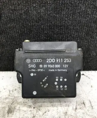 Mercedes-Benz Sprinter W901 W902 W903 W904 Glow plug pre-heat relay 2D0911253 899063000