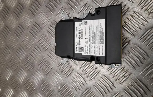 Audi Q7 4M Airbag control unit/module 4M0959655A