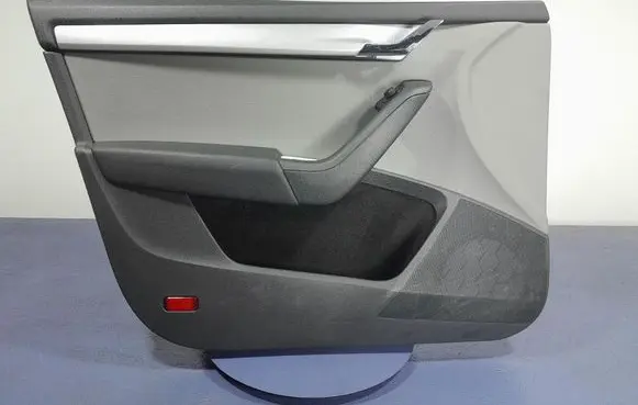 Skoda Octavia Mk3 (5E) Door card panel trim set 5E1867013A