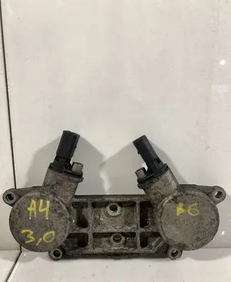 Audi A4 S4 B6 8E 8H Camshaft position sensor 06C103131D