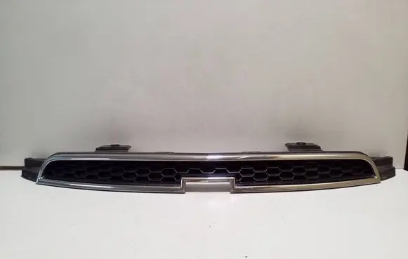 Chevrolet Orlando Front bumper upper radiator grill 95471003