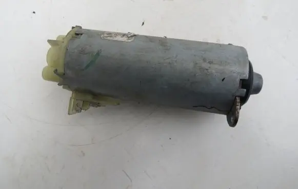 Porsche Cayenne (9PA) Seat adjustment motor 0130002532 161006F 198397104