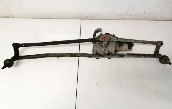 Iveco Daily 30.8 - 9 Front wiper linkage and motor