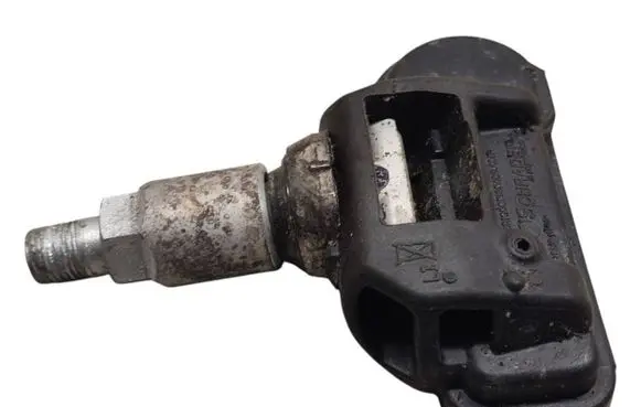 Mercedes-Benz E W212 Tire pressure sensor A0009050030