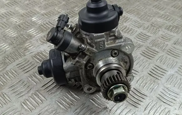Jeep Grand Cherokee Fuel injection high pressure pump 0445010684