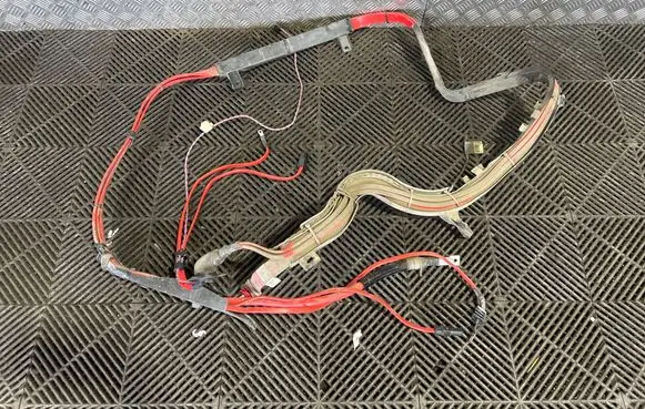 BMW 5 F10 F11 Positive cable (battery) 9150988 9150990