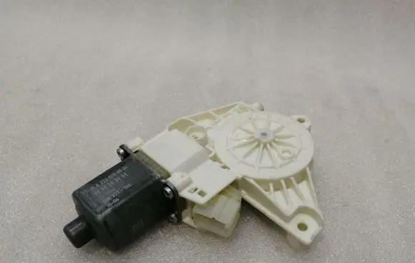 Mercedes-Benz S W222 Rear door window regulator motor A2229060501