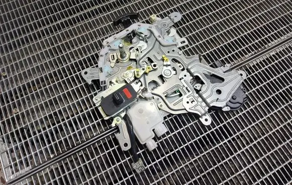 Honda Odyssey Sliding door latching motor 