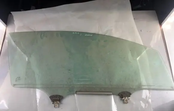Toyota Auris 150 Front door window/glass (coupe) 