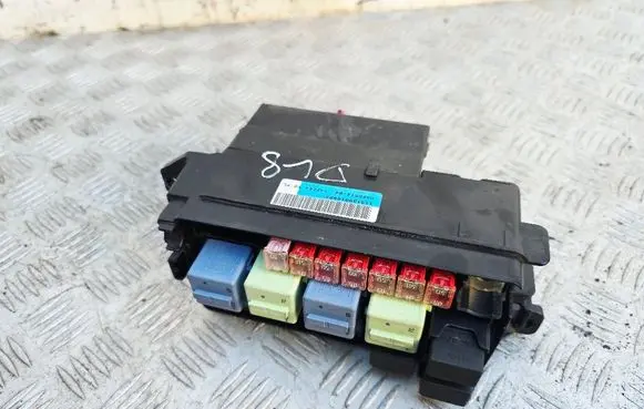 Mini One - Cooper Cabrio R52 Fuse module 6906614