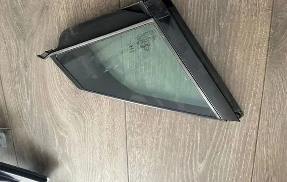 Ford Mondeo MK V Front door window glass four-door 43R000187