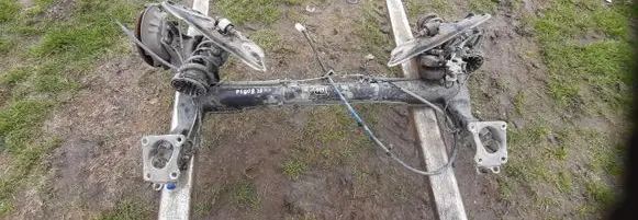 Peugeot 5008 Rear axle beam with reductor 