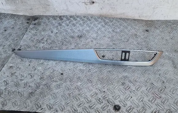 Mercedes-Benz C W204 Dashboard glove box trim 3007567 07969000