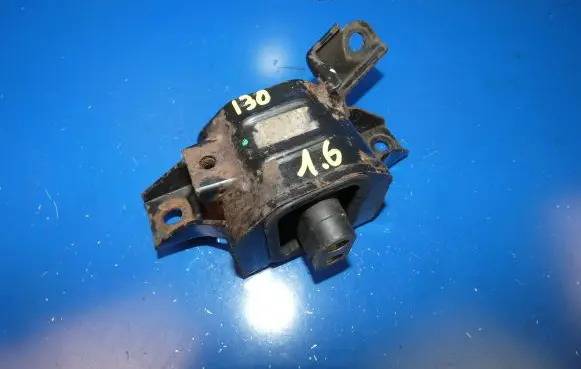 Hyundai i30 Engine mount vacuum valve 