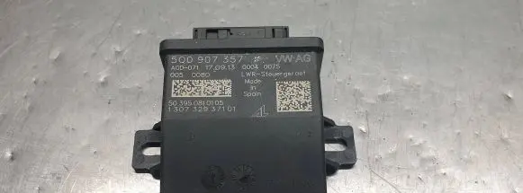 Headlight/headlamp level sensor