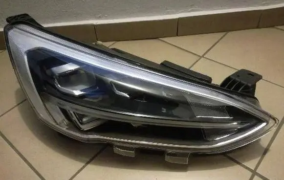 Ford Focus Headlight/headlamp JX7B-13E14-GE