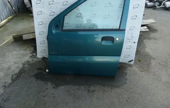 Suzuki Ignis Front door